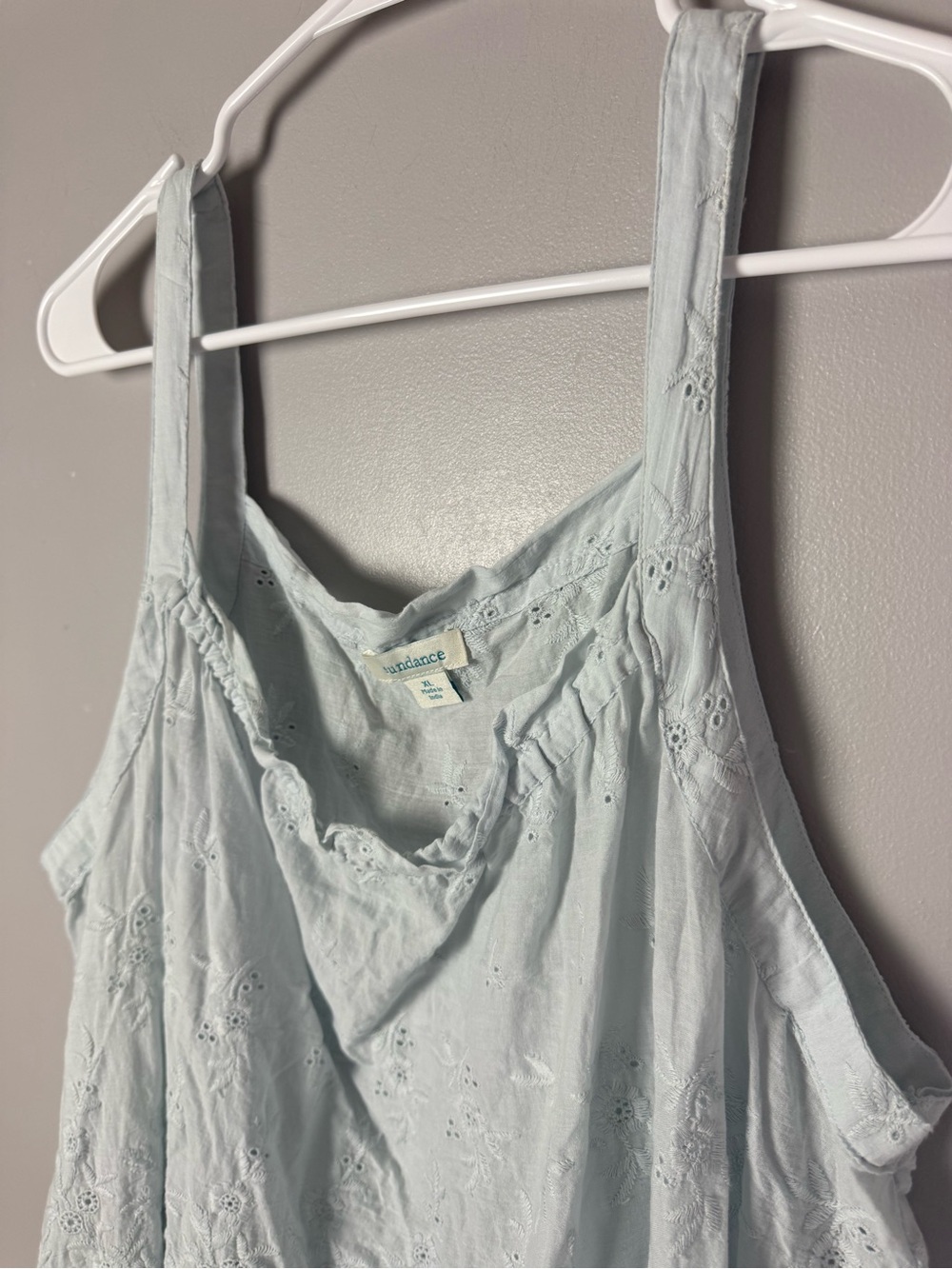 Sundance Woman’s Light Blue Eyelet Cami Tank Top SZ XL Embroidered Delicate Soft